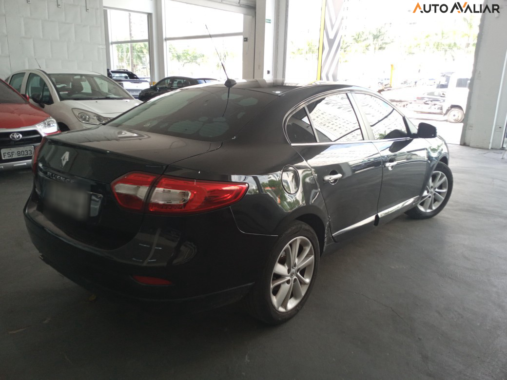 RENAULT FLUENCE 2.0 PRIVILEGE 16V FLEX 4P AUTOMATICO