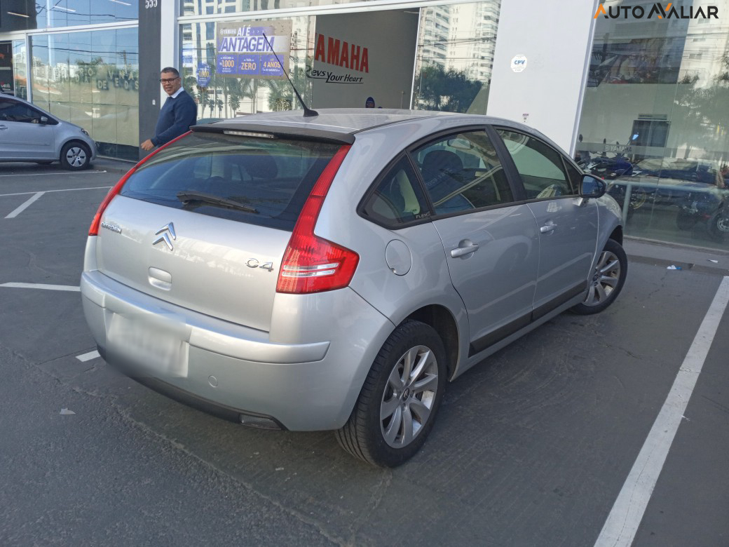 CITROEN C4 2.0 GLX 16V FLEX 4P AUTOMATICO