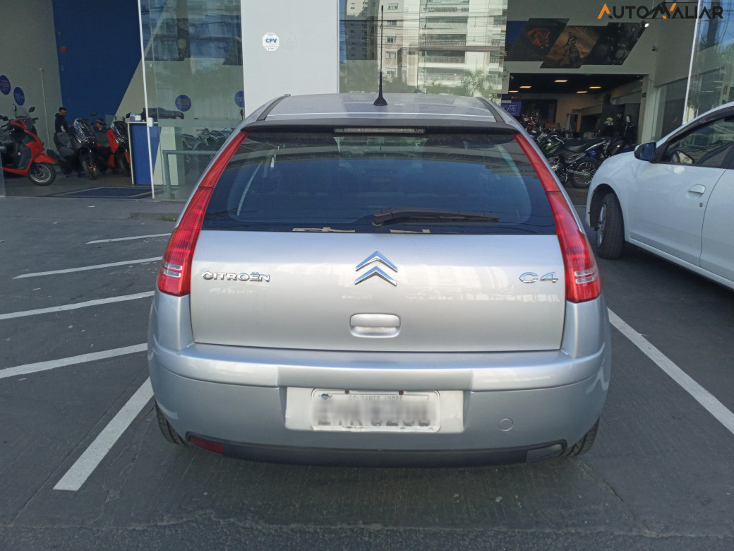 CITROEN C4 2.0 GLX 16V FLEX 4P AUTOMATICO