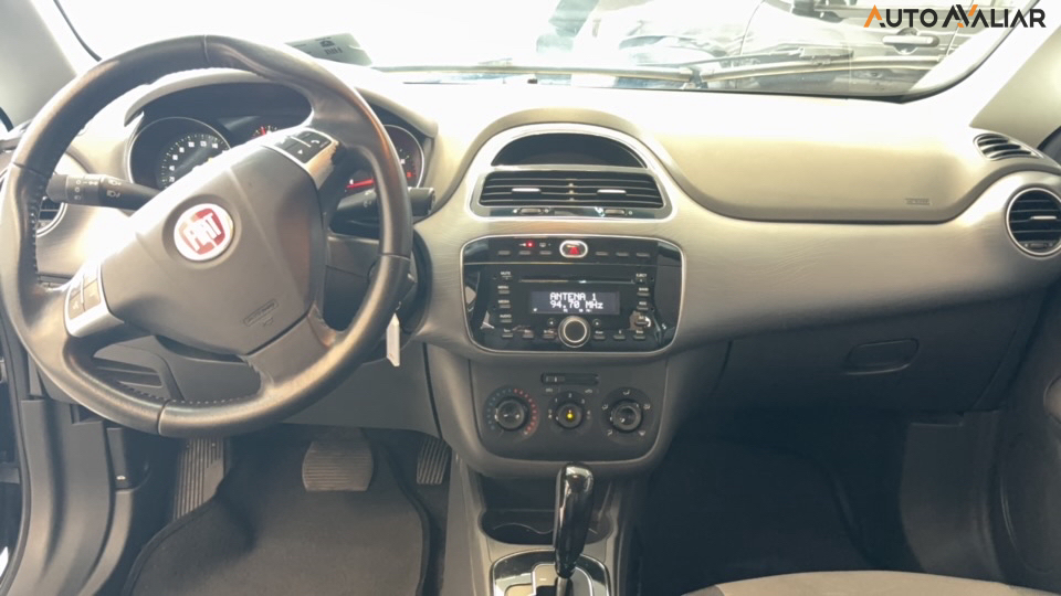 FIAT PUNTO 1.6 ESSENCE 16V FLEX 4P AUTOMATIZADO