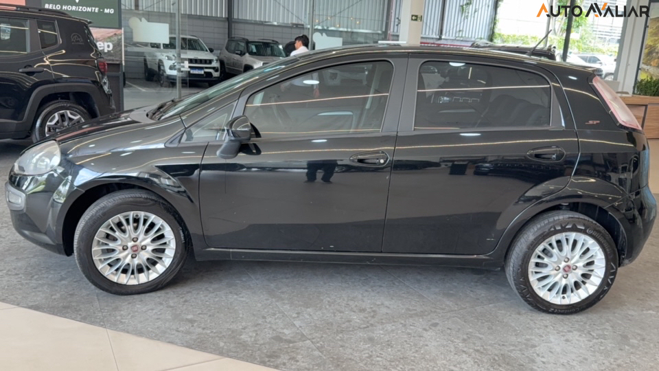 FIAT PUNTO 1.6 ESSENCE 16V FLEX 4P AUTOMATIZADO