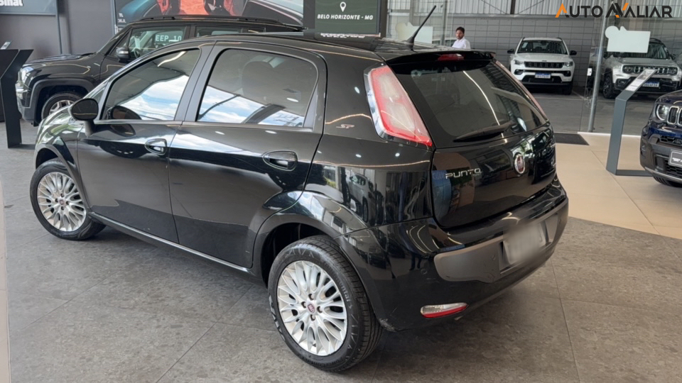 FIAT PUNTO 1.6 ESSENCE 16V FLEX 4P AUTOMATIZADO