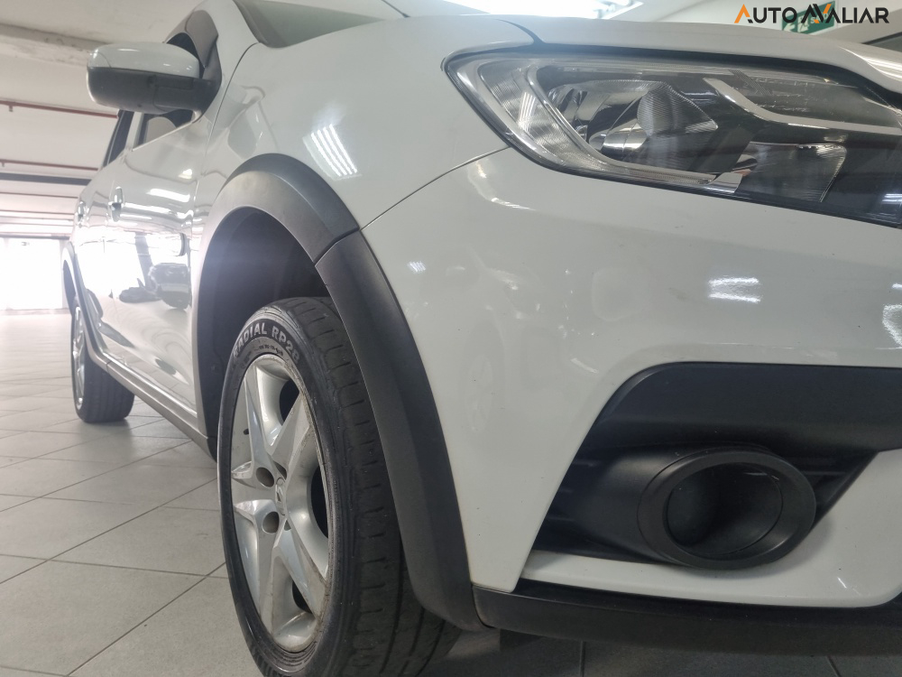 RENAULT SANDERO 1.6 16V SCE FLEX ZEN AUTOMATICO