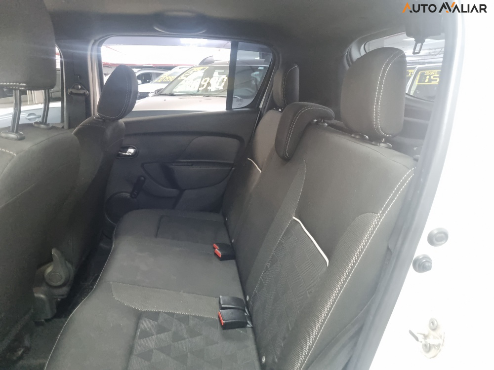 RENAULT SANDERO 1.6 16V SCE FLEX ZEN AUTOMATICO