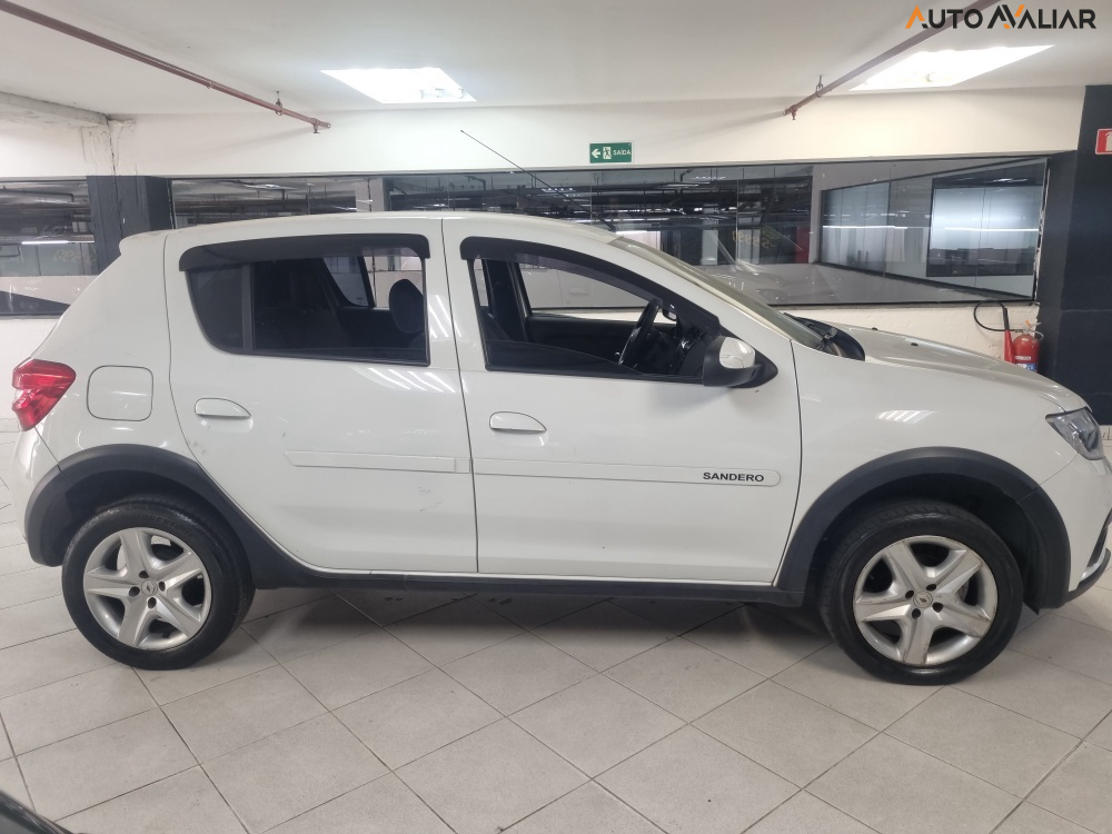 RENAULT SANDERO 1.6 16V SCE FLEX ZEN AUTOMATICO