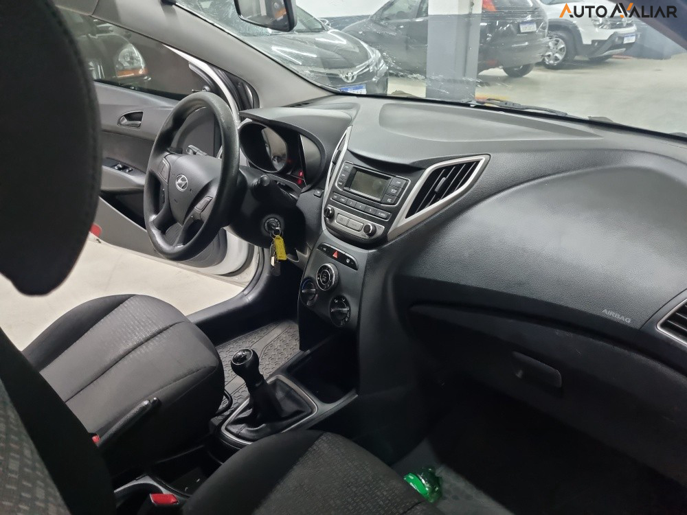 HYUNDAI HB20 1.0 COMFORT 12V FLEX 4P MANUAL