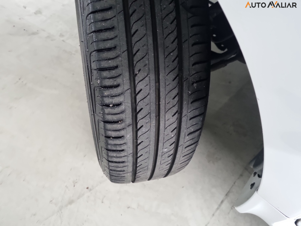 RENAULT DUSTER 2.0 DYNAMIQUE 4X2 16V FLEX 4P AUTOMATICO