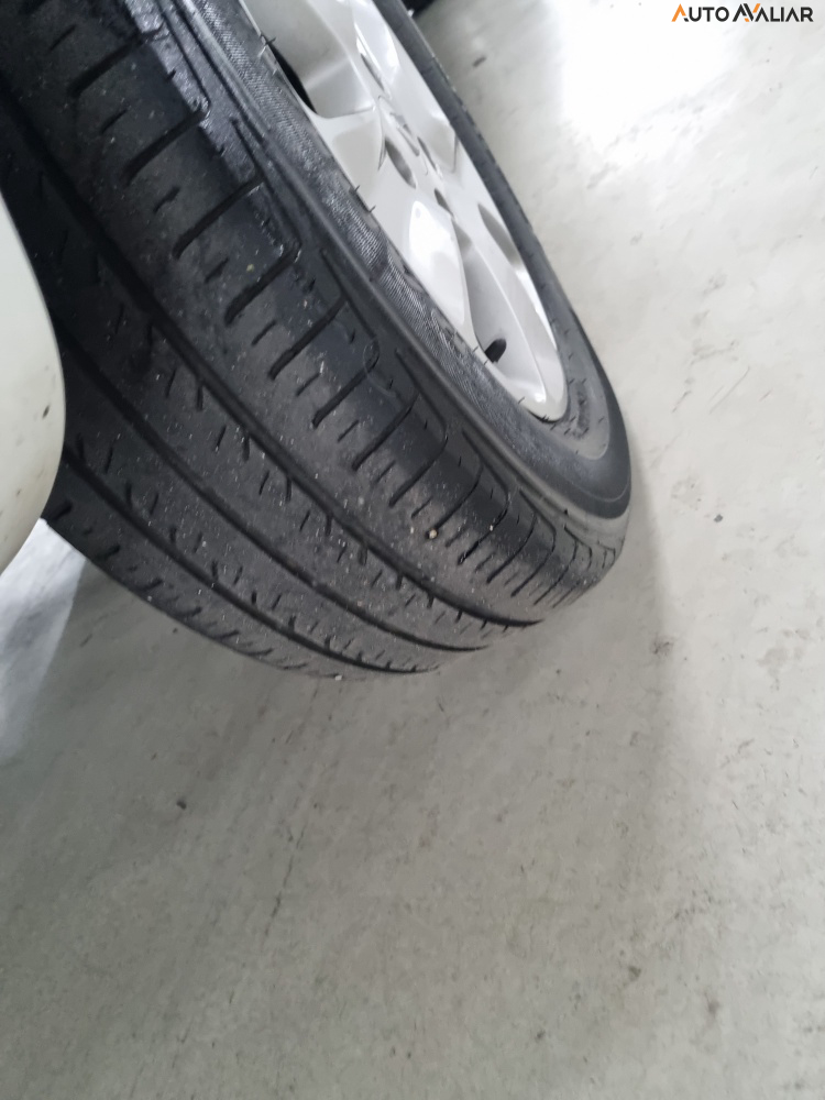 RENAULT DUSTER 2.0 DYNAMIQUE 4X2 16V FLEX 4P AUTOMATICO