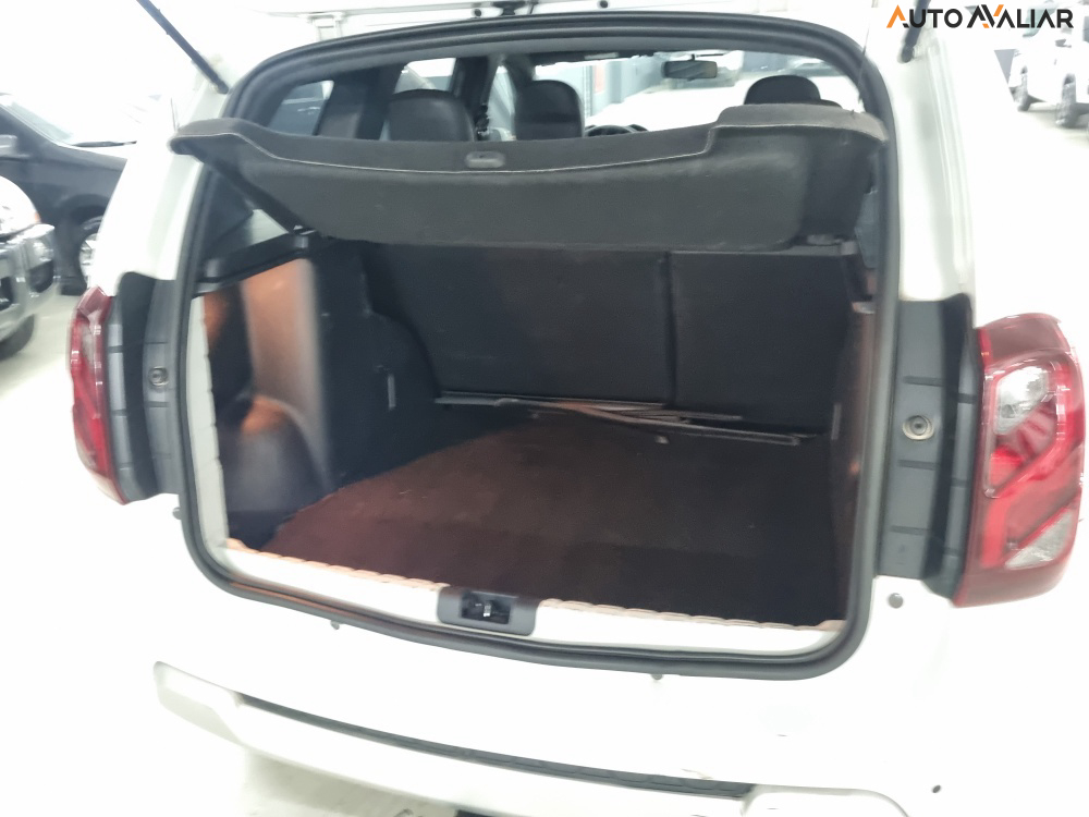 RENAULT DUSTER 2.0 DYNAMIQUE 4X2 16V FLEX 4P AUTOMATICO