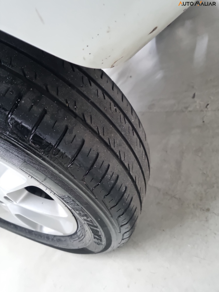 RENAULT DUSTER 2.0 DYNAMIQUE 4X2 16V FLEX 4P AUTOMATICO