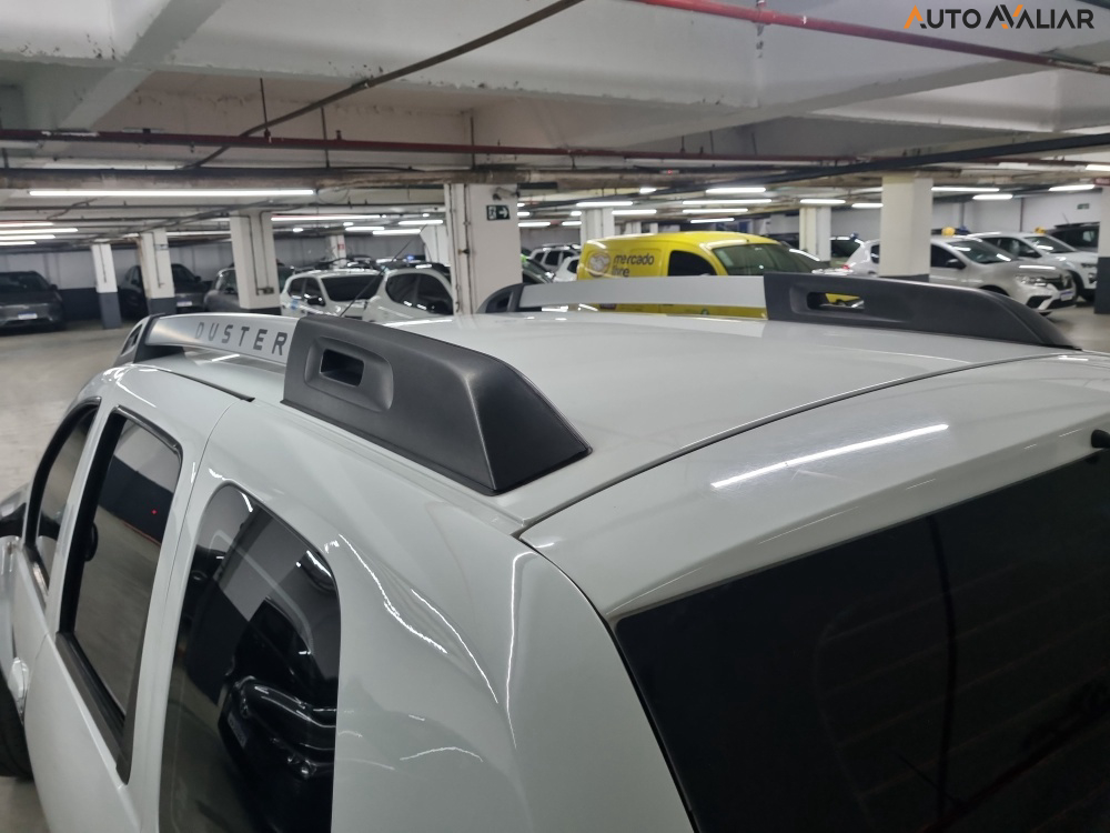 RENAULT DUSTER 2.0 DYNAMIQUE 4X2 16V FLEX 4P AUTOMATICO