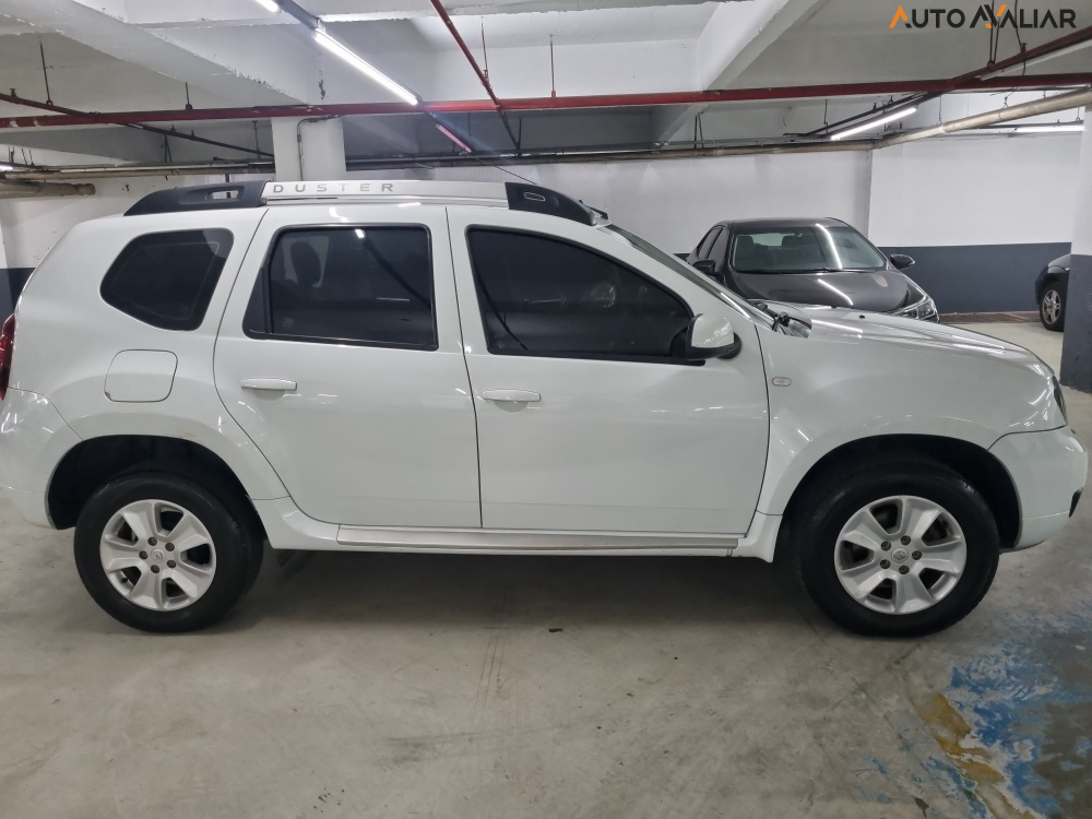 RENAULT DUSTER 2.0 DYNAMIQUE 4X2 16V FLEX 4P AUTOMATICO