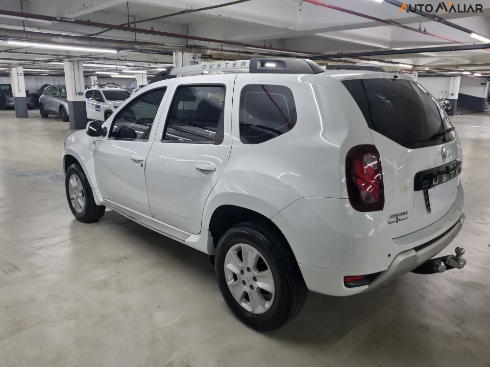 RENAULT DUSTER 2.0 DYNAMIQUE 4X2 16V FLEX 4P AUTOMATICO