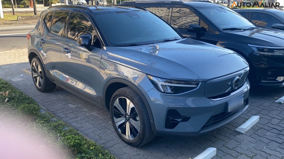 VOLVO XC40 P6 RECHARGE ELECTRIC PLUS AWD
