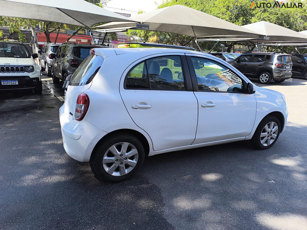 NISSAN NEW MARCH SV 1.6 16V