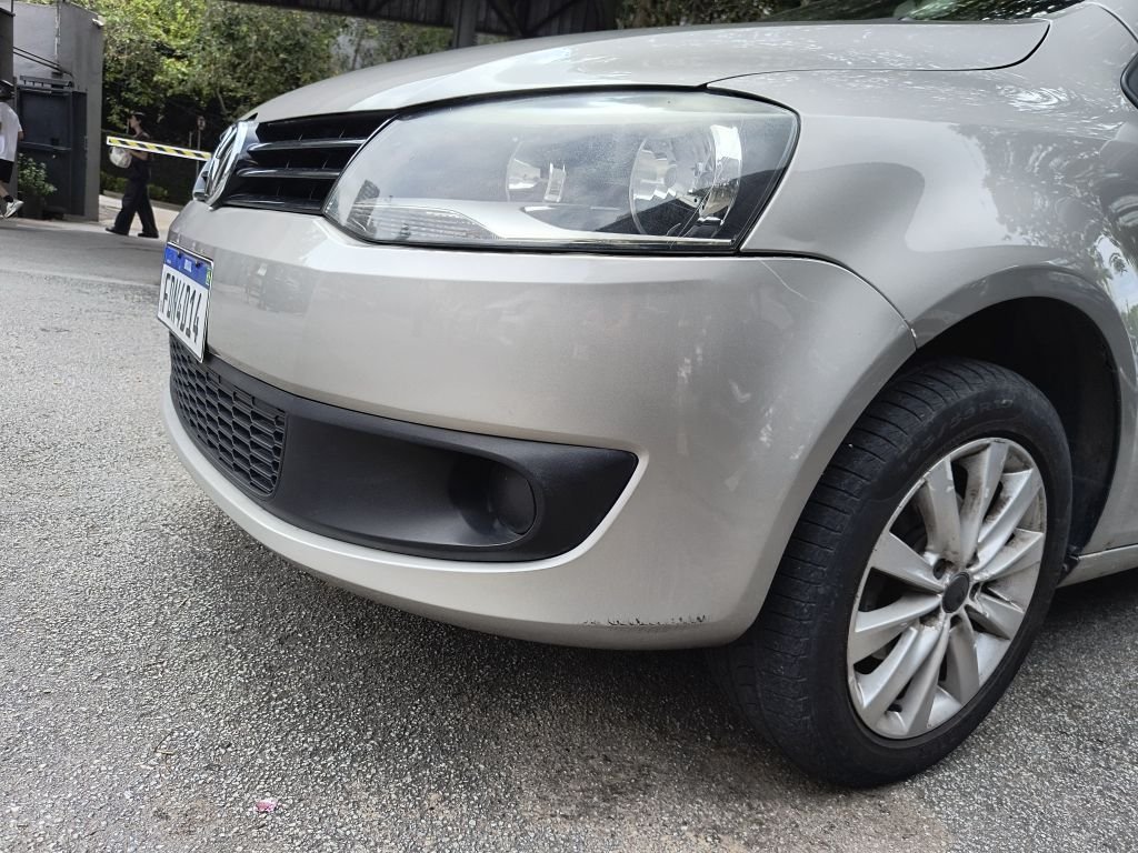 VOLKSWAGEN FOX 1.6 MI 8V FLEX 4P MANUAL