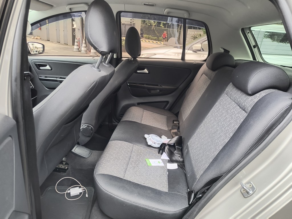 VOLKSWAGEN FOX 1.6 MI 8V FLEX 4P MANUAL