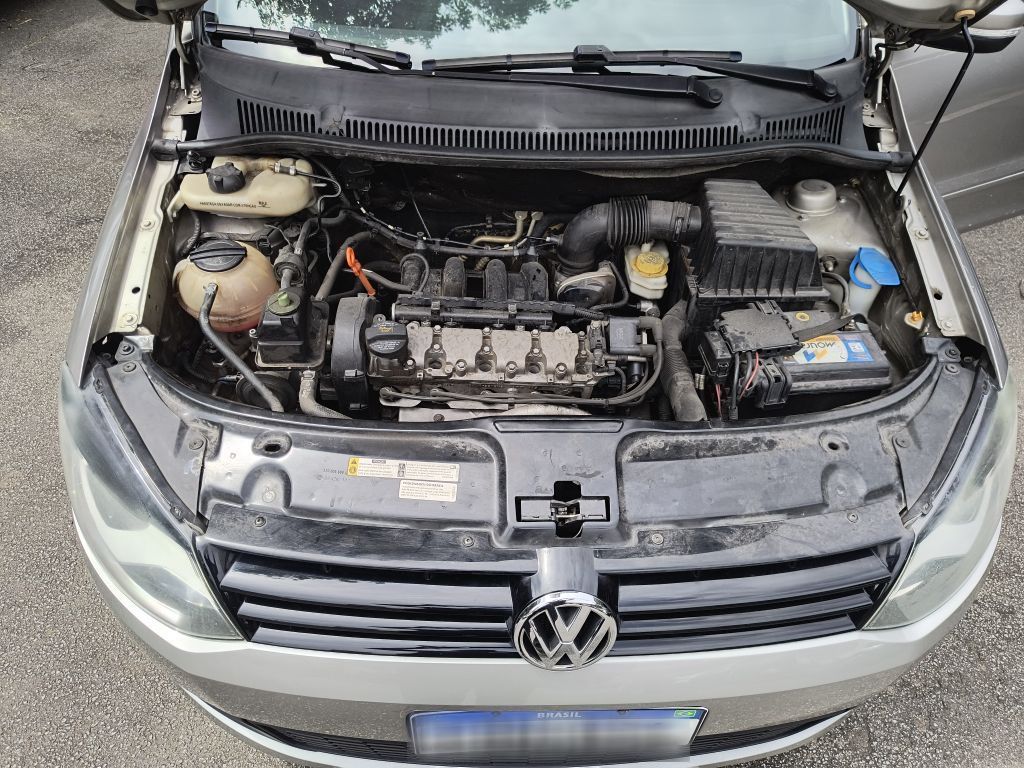 VOLKSWAGEN FOX 1.6 MI 8V FLEX 4P MANUAL