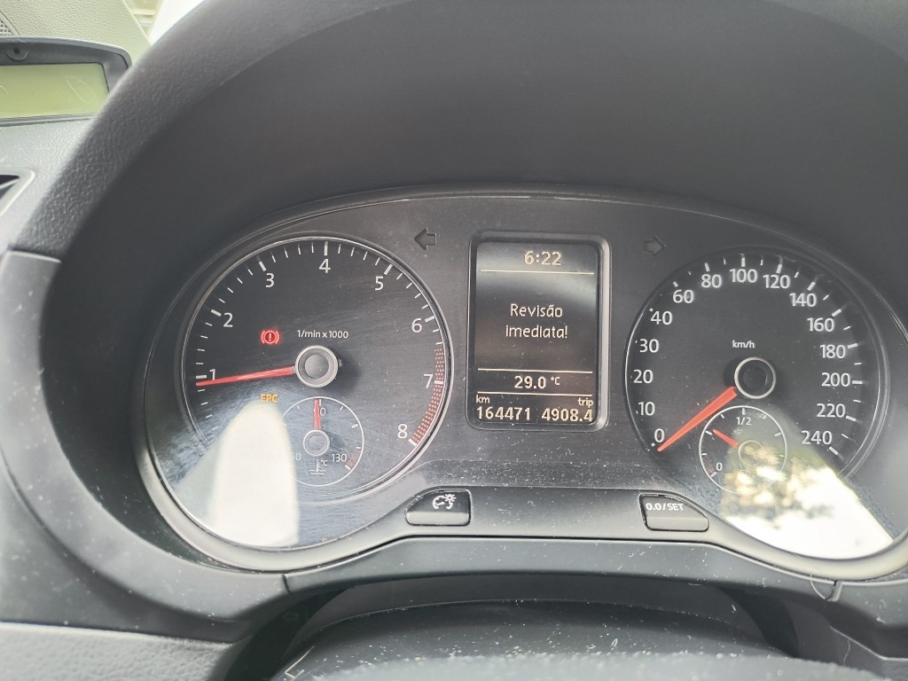 VOLKSWAGEN FOX 1.6 MI 8V FLEX 4P MANUAL