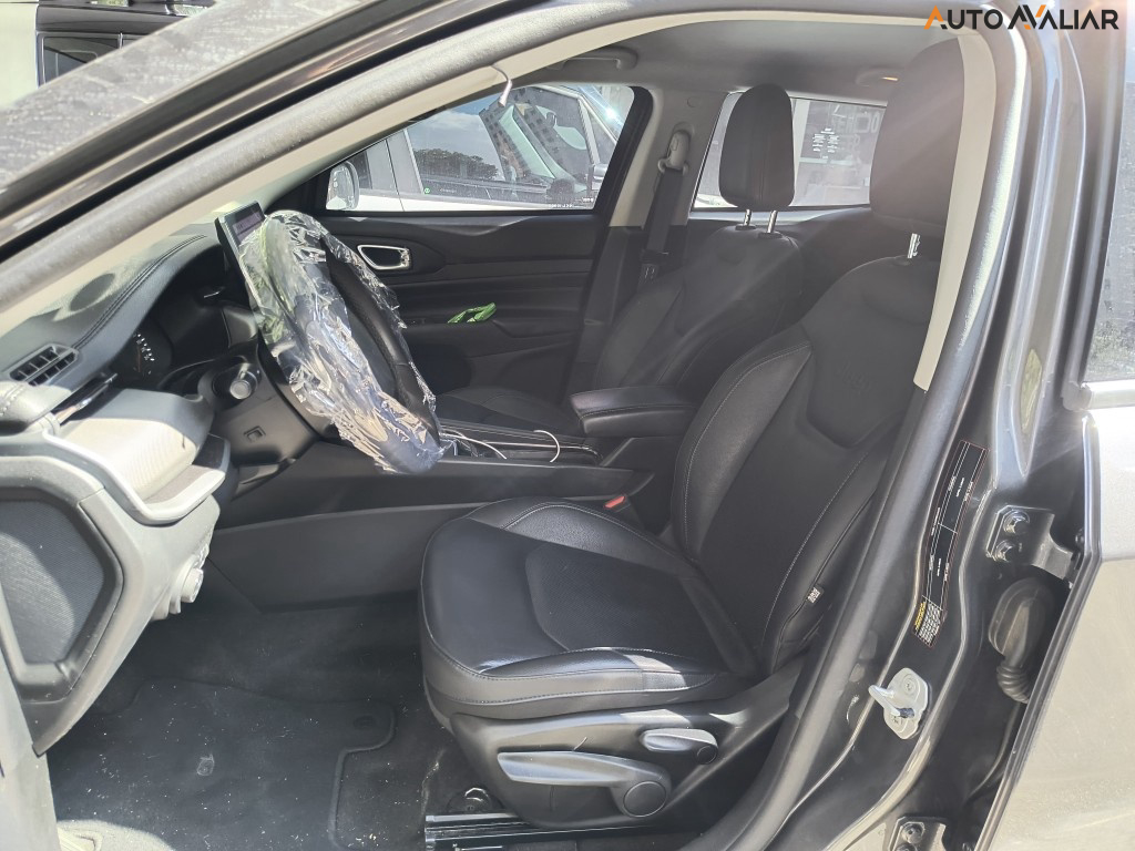 JEEP COMPASS 1.3 T270 TURBO FLEX LONGITUDE AT6