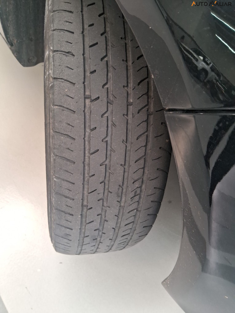 VOLKSWAGEN FOX 1.0 MI TREND 8V FLEX 4P MANUAL