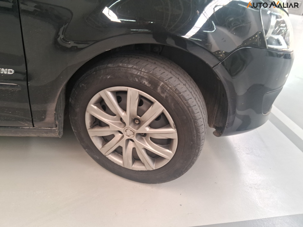 VOLKSWAGEN FOX 1.0 MI TREND 8V FLEX 4P MANUAL