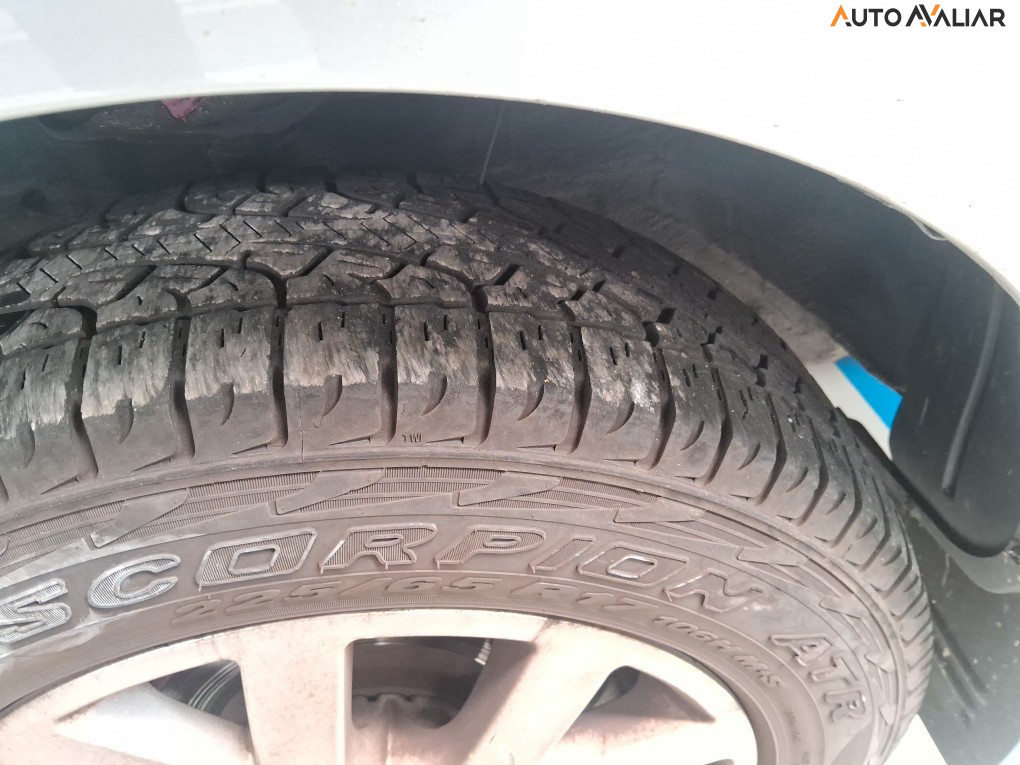 MITSUBISHI PAJERO TR4 2.0 4X2 16V 140CV FLEX 4P MANUAL