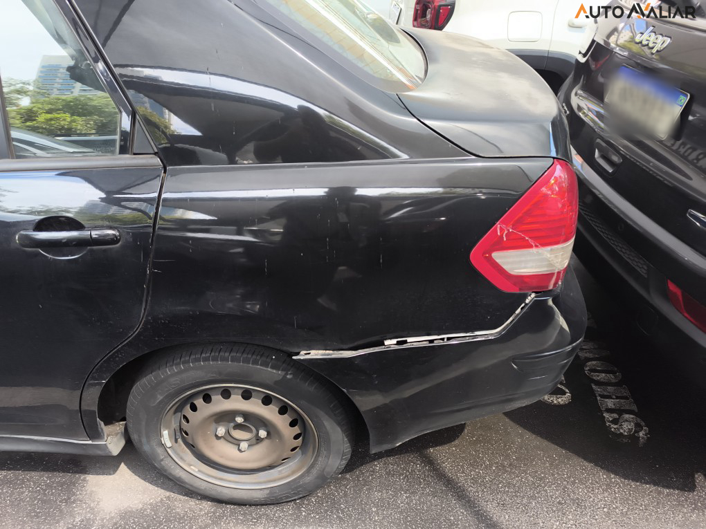 NISSAN TIIDA 1.8 SEDAN 16V FLEX 4P MANUAL