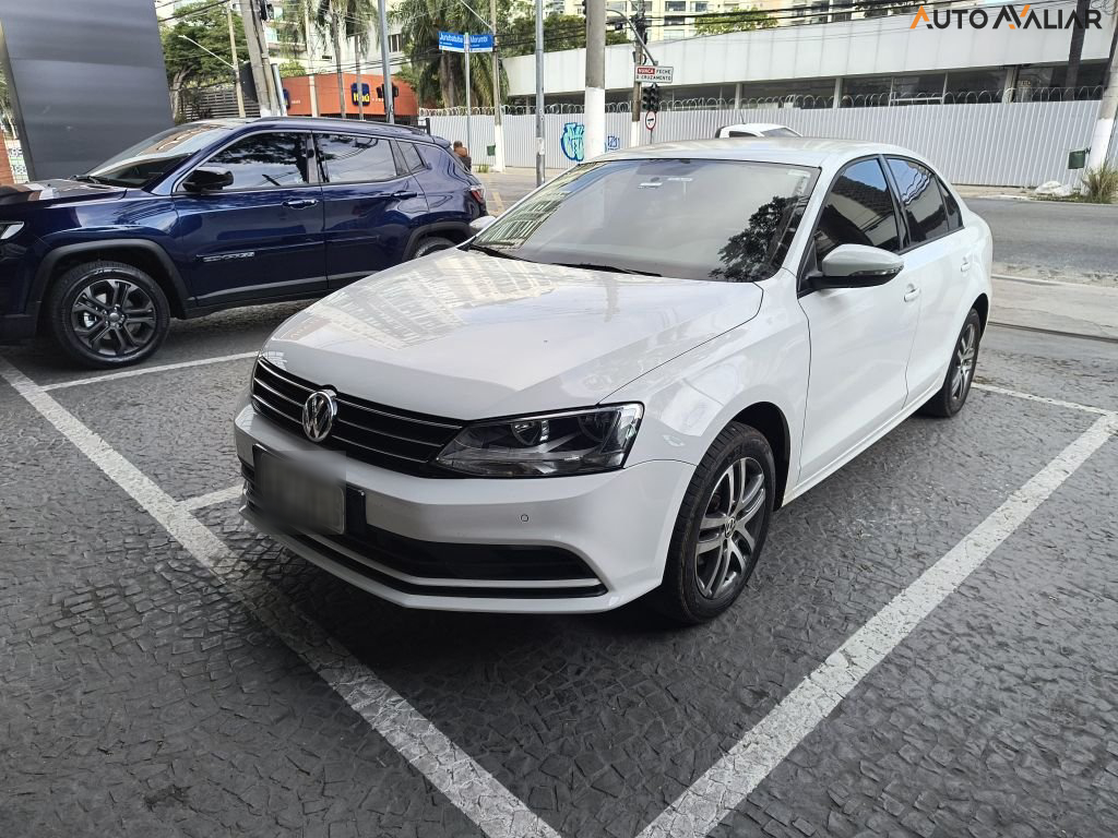 VOLKSWAGEN JETTA 2.0 COMFORTLINE FLEX 4P TIPTRONIC