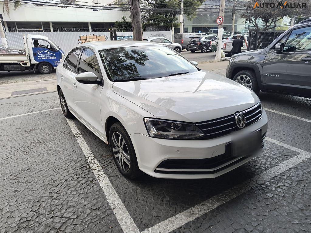 VOLKSWAGEN JETTA 2.0 COMFORTLINE FLEX 4P TIPTRONIC