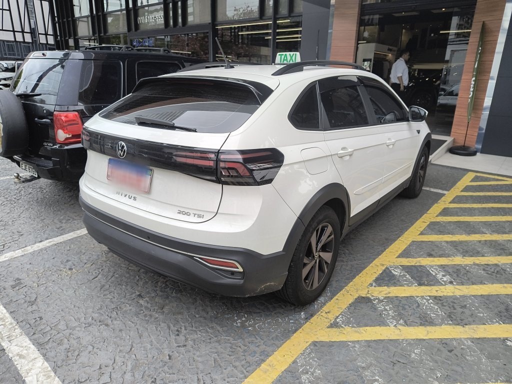 VOLKSWAGEN NIVUS 1.0 200 TSI TOTAL FLEX COMFORTLINE AUTOM&Aacute;TICO