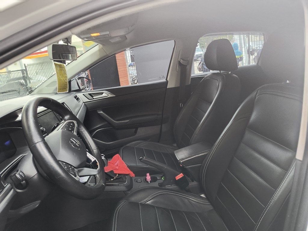 VOLKSWAGEN NIVUS 1.0 200 TSI TOTAL FLEX COMFORTLINE AUTOM&Aacute;TICO