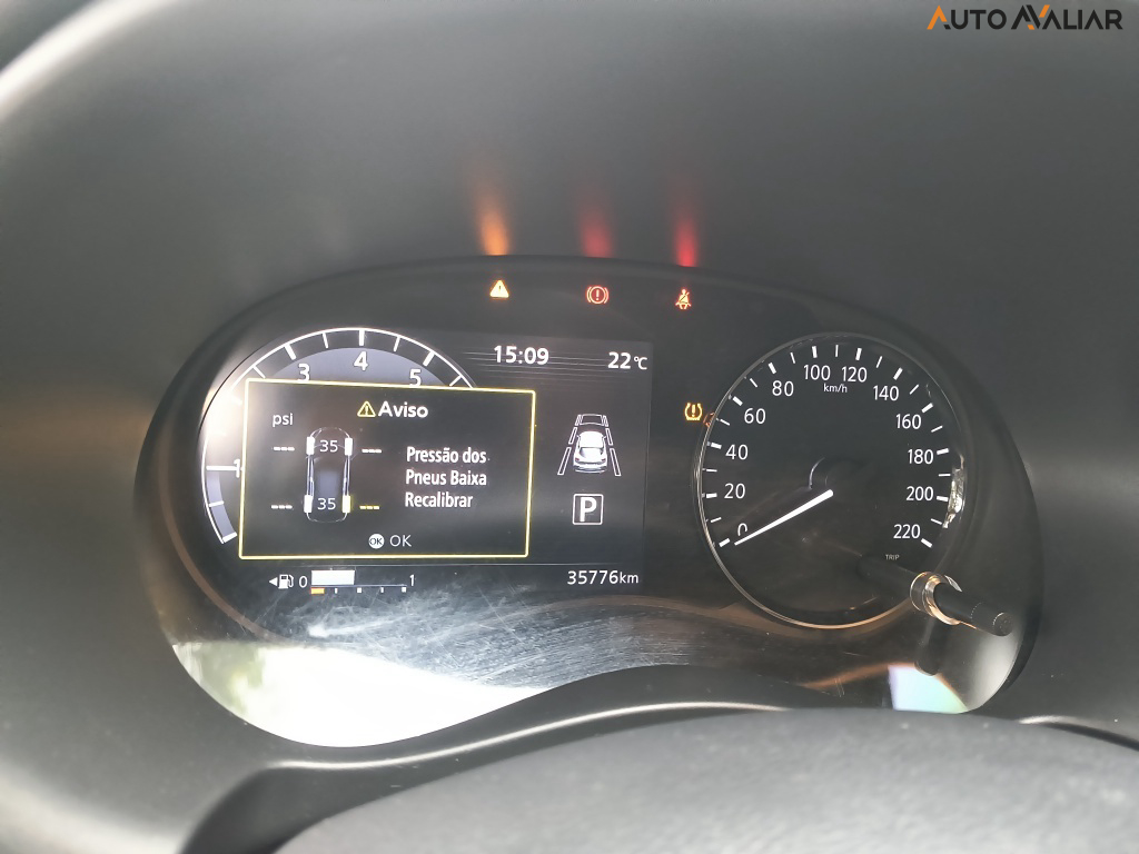 NISSAN KICKS 1.6 EXCLUSIVE 16V FLEX AUT.