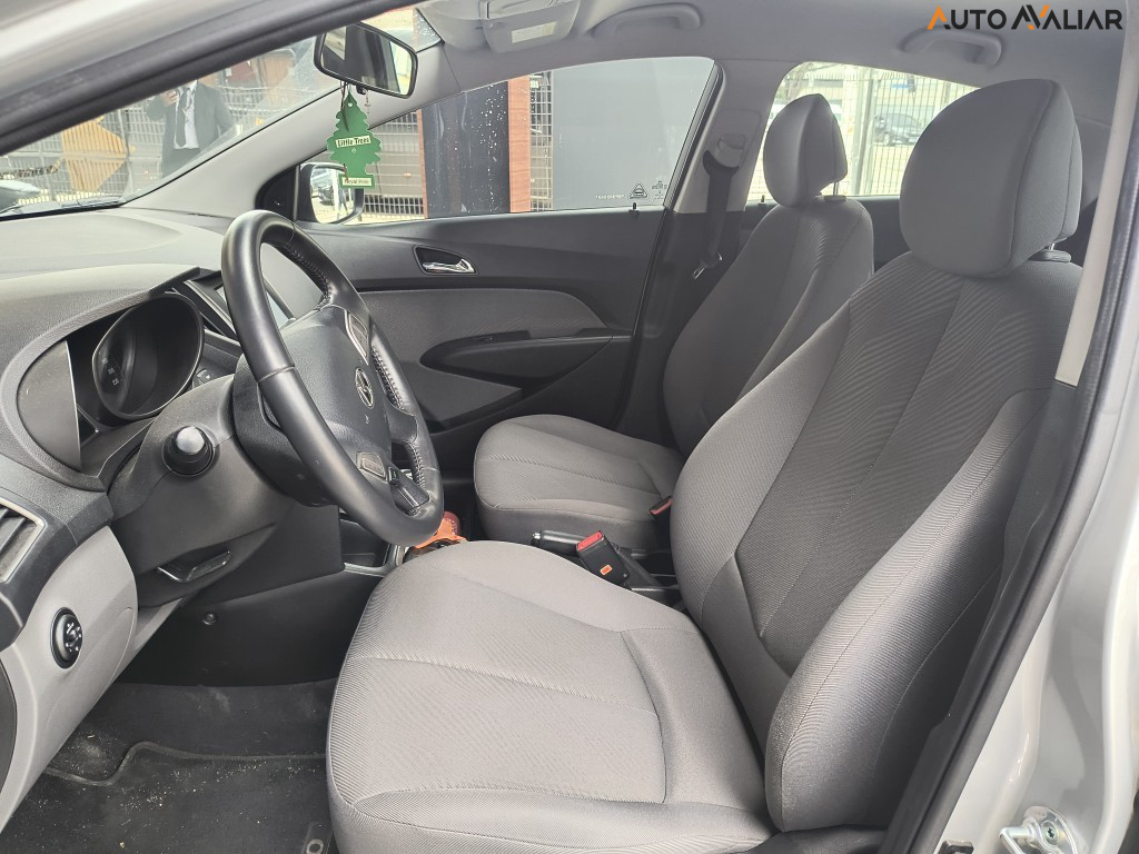 HYUNDAI HB20 1.6 PREMIUM 16V FLEX 4P AUTOMATICO