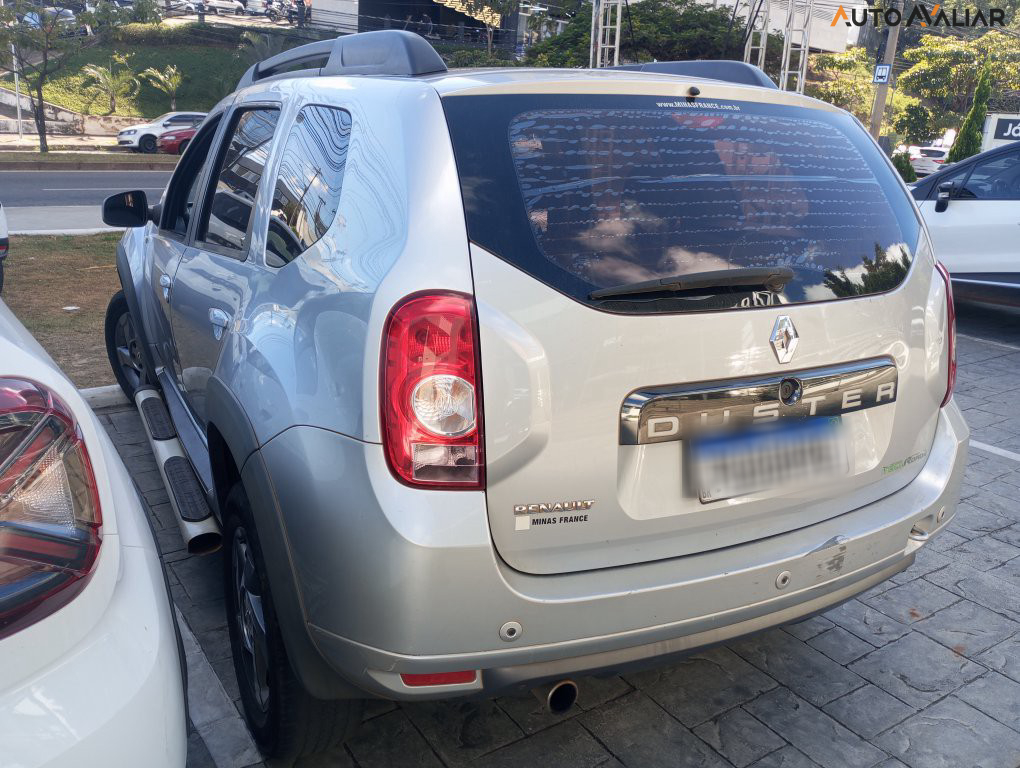 RENAULT DUSTER 2.0 DYNAMIQUE 4X2 16V FLEX 4P AUTOMATICO