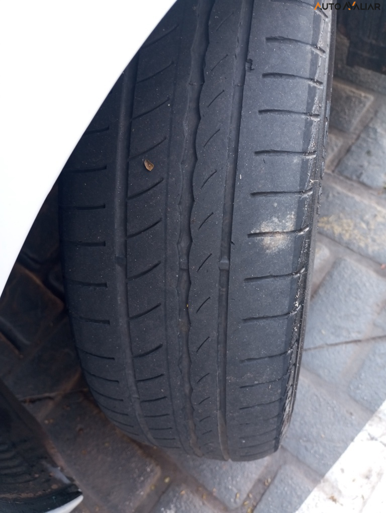 HYUNDAI HB20S 1.6 COMFORT PLUS 16V FLEX 4P AUTOMATICO