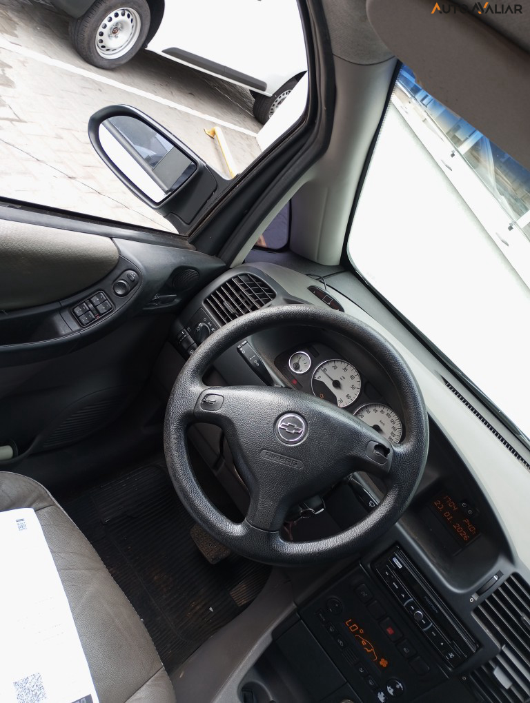 CHEVROLET ZAFIRA 2.0 MPFI EXPRESSION 8V FLEX 4P AUTOMATICO