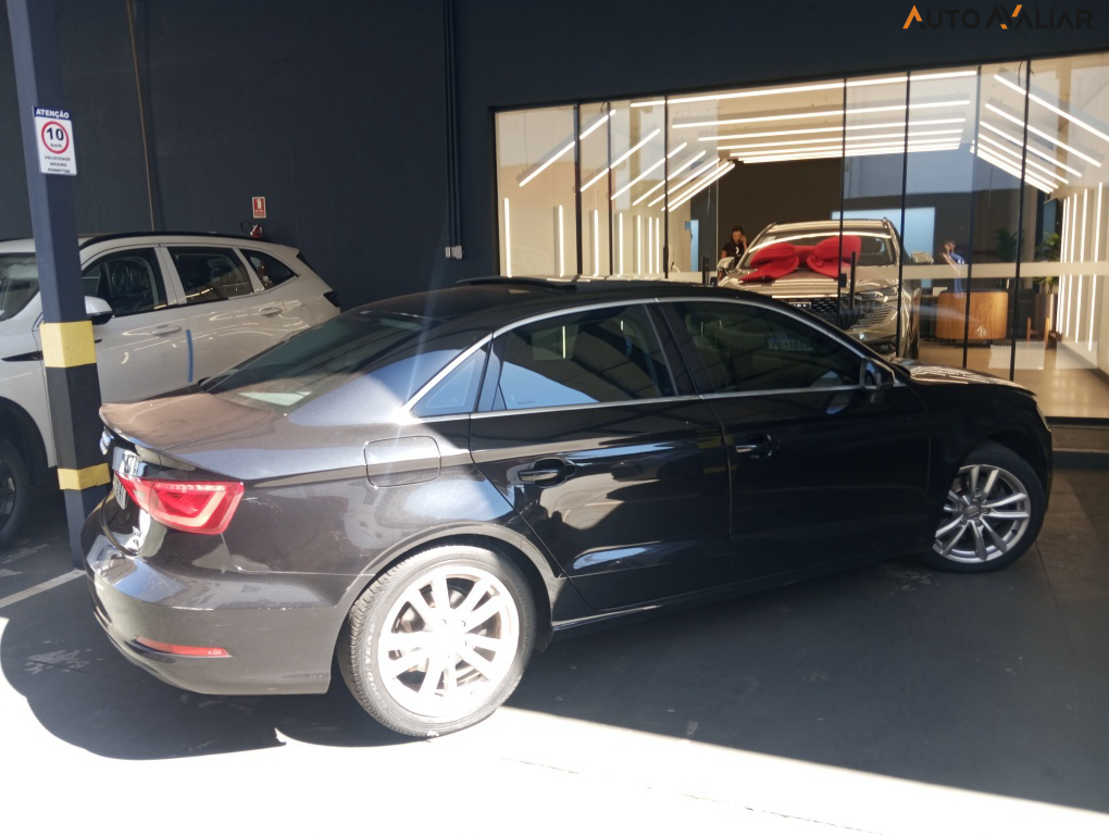 AUDI A3 1.8 TFSI SEDAN 16V 180CV GASOLINA 4P AUTOMATICO