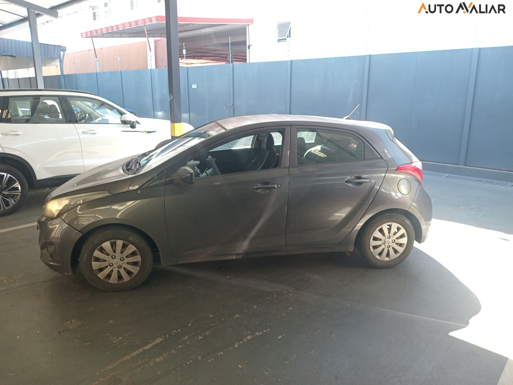 HYUNDAI HB20 1.6 COMFORT 16V FLEX 4P MANUAL