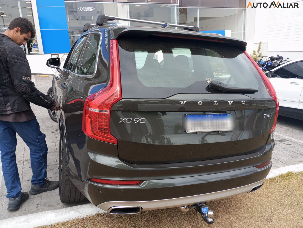 VOLVO XC90 2.0 T6 GASOLINA MOMENTUM AWD GEARTRONIC