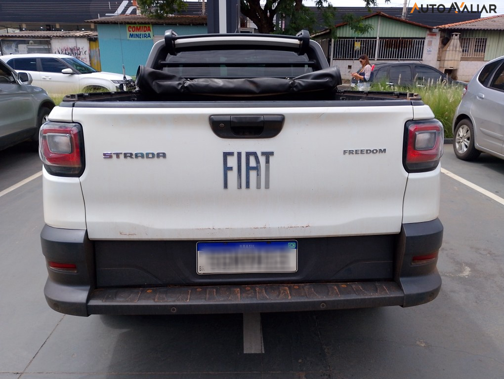 FIAT STRADA 1.3 FIREFLY FLEX FREEDOM CS MANUAL