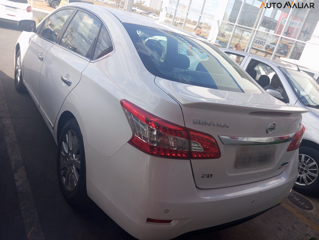 NISSAN SENTRA 2.0 SL 16V FLEX 4P AUTOMATICO