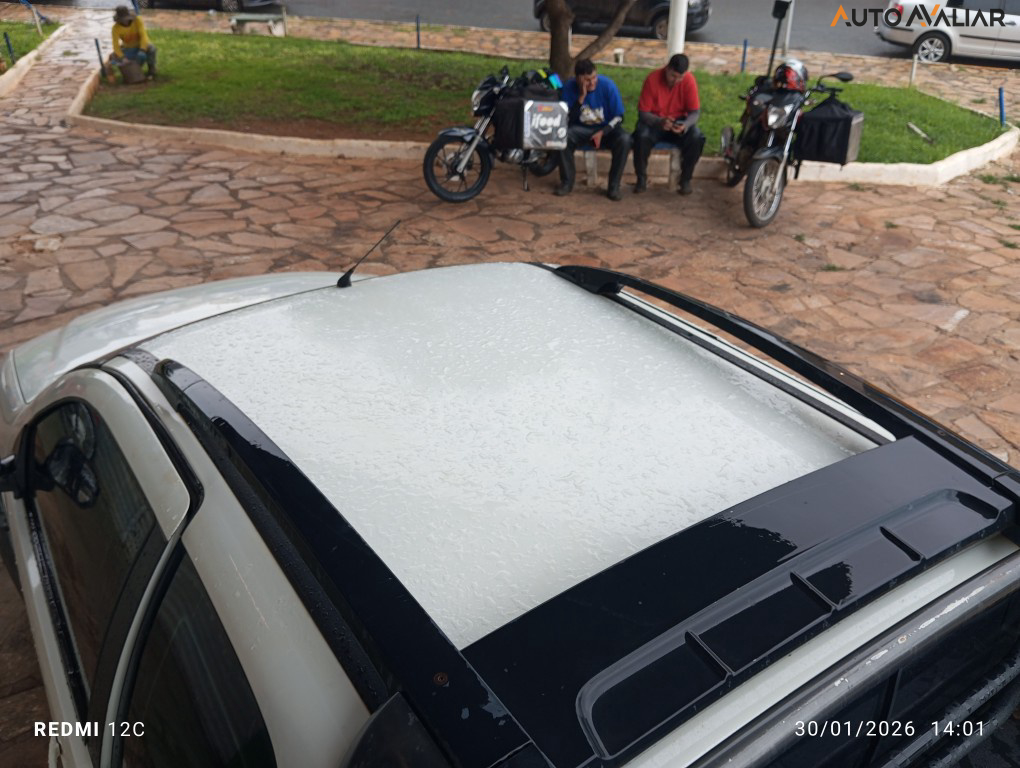 FIAT STRADA 1.8 MPI ADVENTURE CD 16V FLEX 3P MANUAL