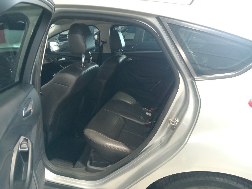 FORD FOCUS 2.0 SE 16V FLEX 4P POWERSHIFT