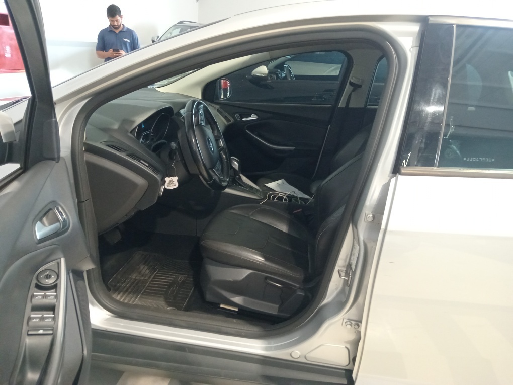 FORD FOCUS 2.0 SE 16V FLEX 4P POWERSHIFT