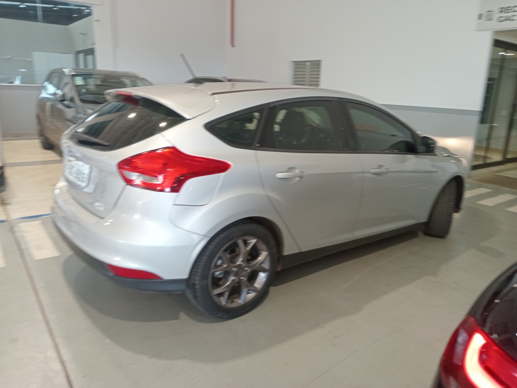 FORD FOCUS 2.0 SE 16V FLEX 4P POWERSHIFT