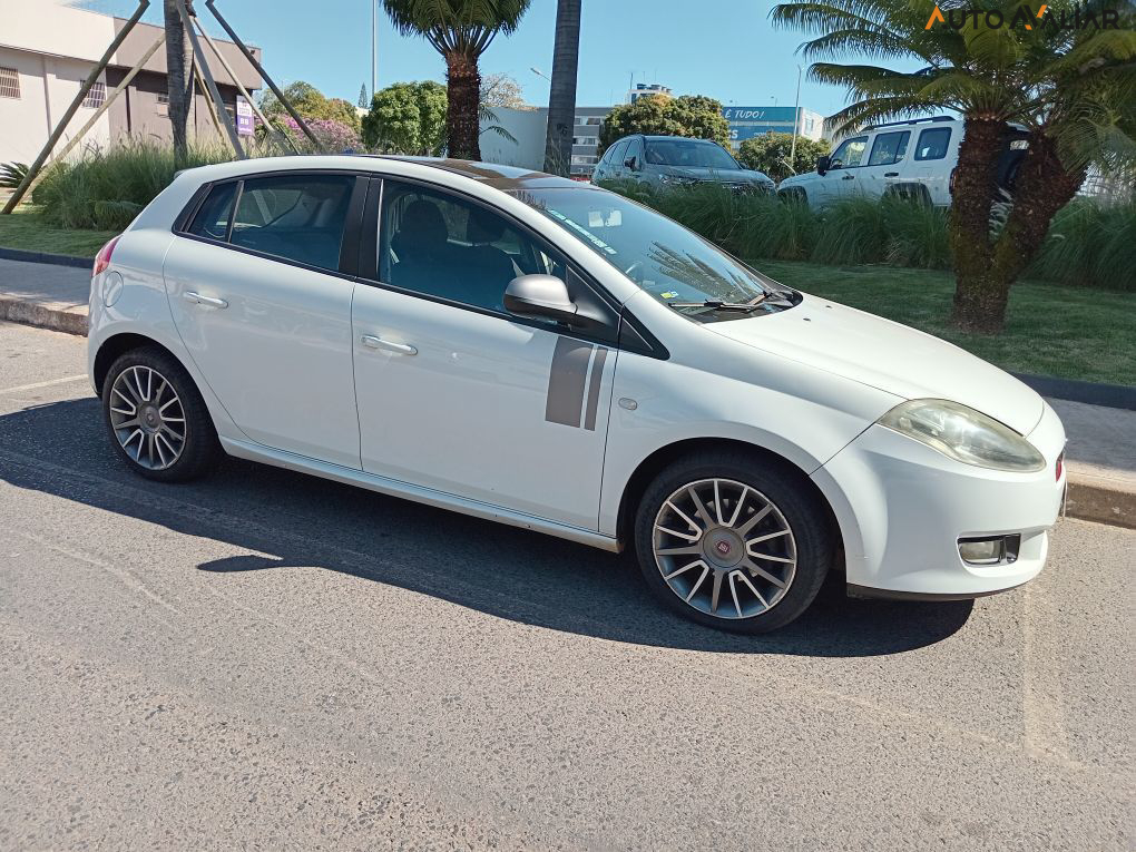FIAT BRAVO 1.8 SPORTING 16V FLEX 4P MANUAL