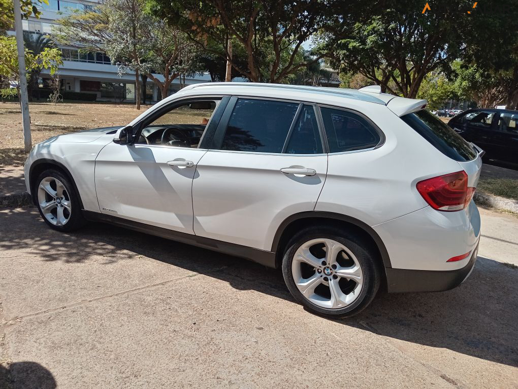 BMW X1 2.0 16V TURBO GASOLINA SDRIVE20I GP 4P AUTOMATICO