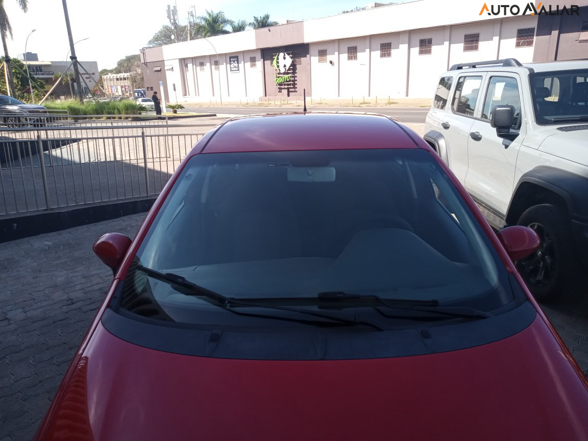FIAT PUNTO 1.6 ESSENCE 16V FLEX 4P MANUAL