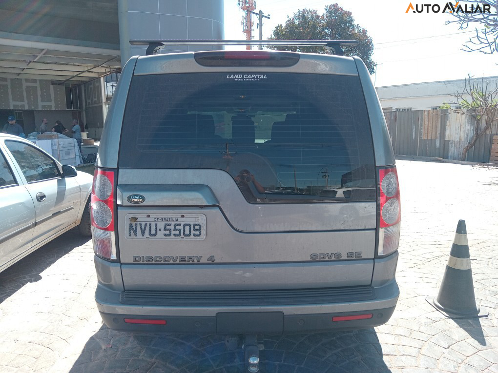 LAND ROVER DISCOVERY 4 3.0 SE 4X4 V6 24V TURBO DIESEL 4P AUTOMATICO